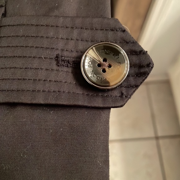 NWT Black London fog trench coat - Picture 4 of 6